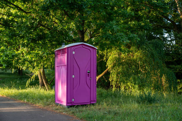 Best Portable restroom trailer rental  in Honolulu, HI